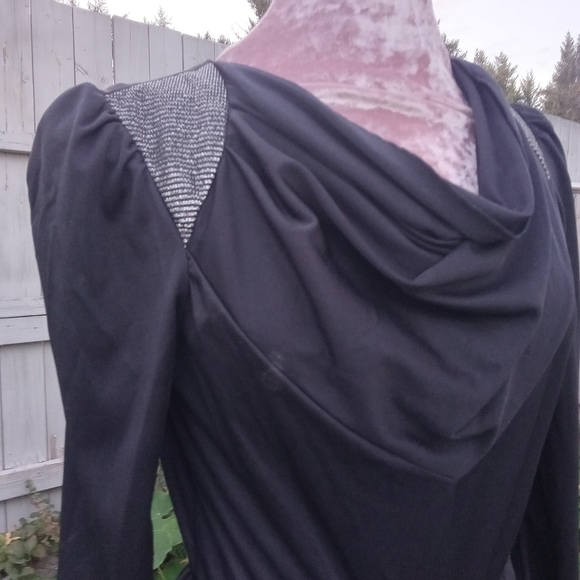 80s Glam:Black Puffed Shoulder Vintage Pantsuit with Flounce - Picture 6 of 10